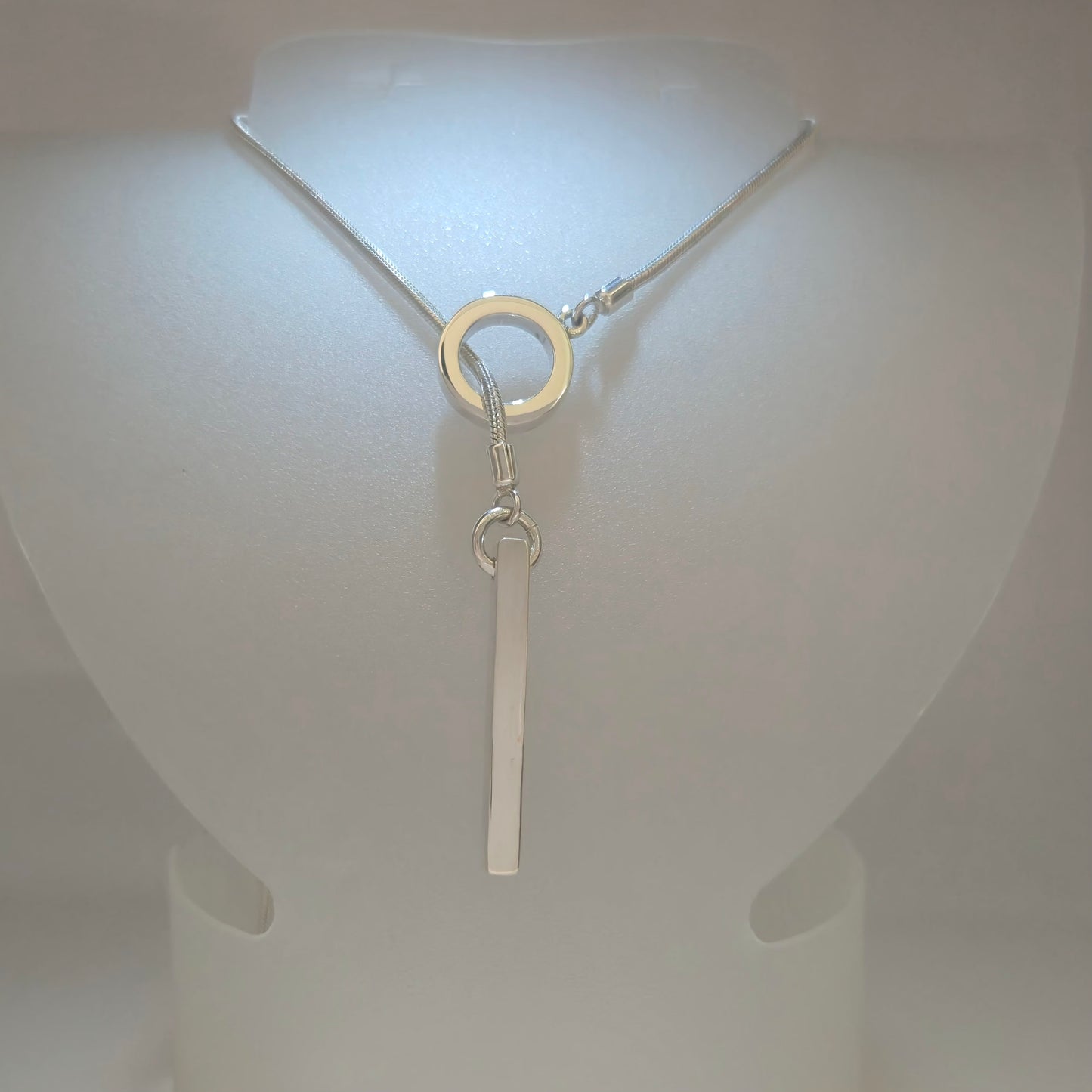 Pure silver lariat necklace with opened circle and pendulum